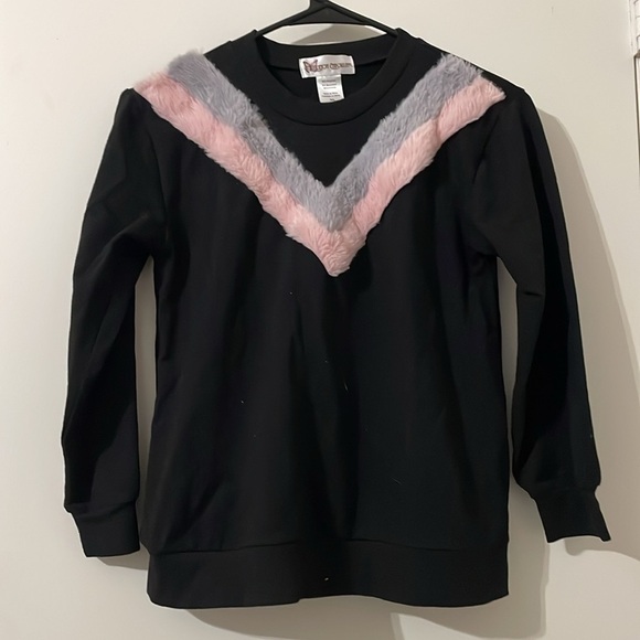 Cotton Emporium Black and Pink Chevron Sweatshirt Size XL (16) - Picture 1 of 3